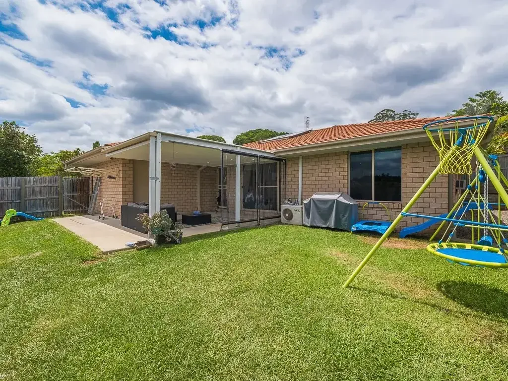 Lovely home in quiet court in Burnside.