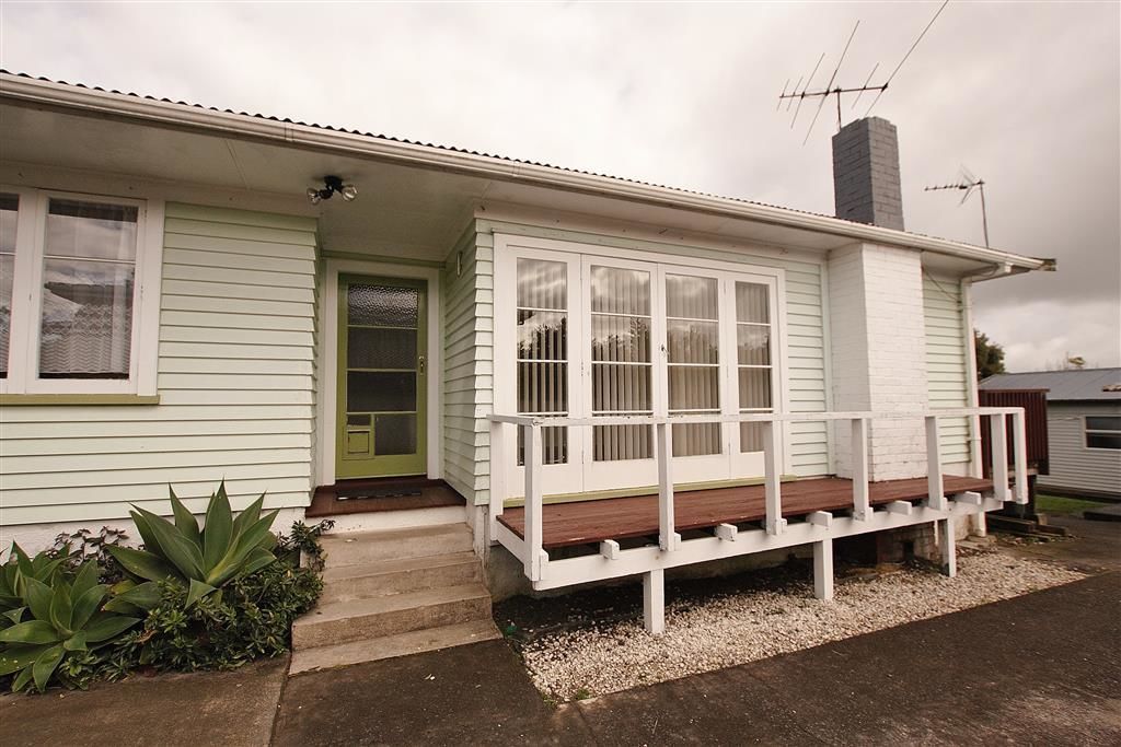 126 View Road, Sunnyvale, Auckland - Waitakere, 6 ਕਮਰੇ, 2 ਬਾਥਰੂਮ