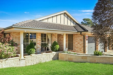 Bowral 3房 Flexible Family Living with Easy-Care Gardens and Triple Garage