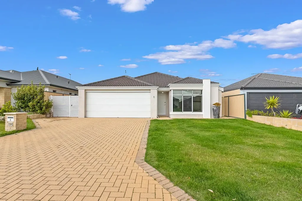 Yanchep 4房  Family Comfort, Coastal Lifestyle & Effortless Entertaining!