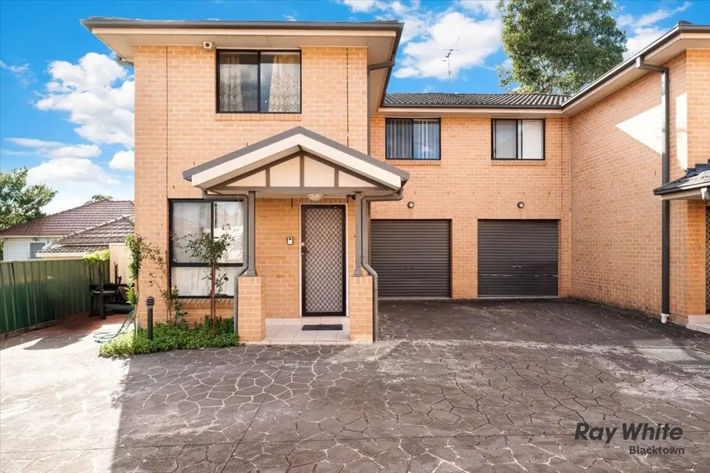 Blacktown 4Habitaciones WALK TO STATION, UNIVERSITY & CBD!