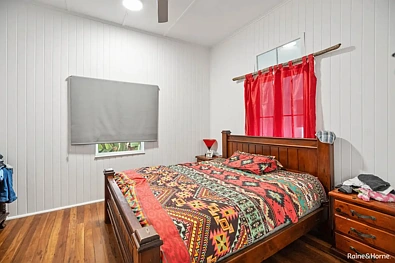 8 Robert Street, Torquay, QLD 4655, 2房, 1浴, House