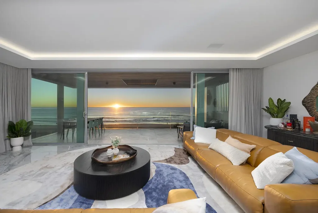 Absolute Beachfront Luxury – Fully Furnished
