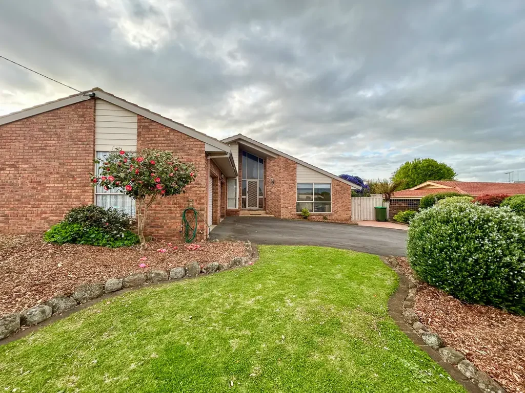 Spacious Family Home in Prime Location