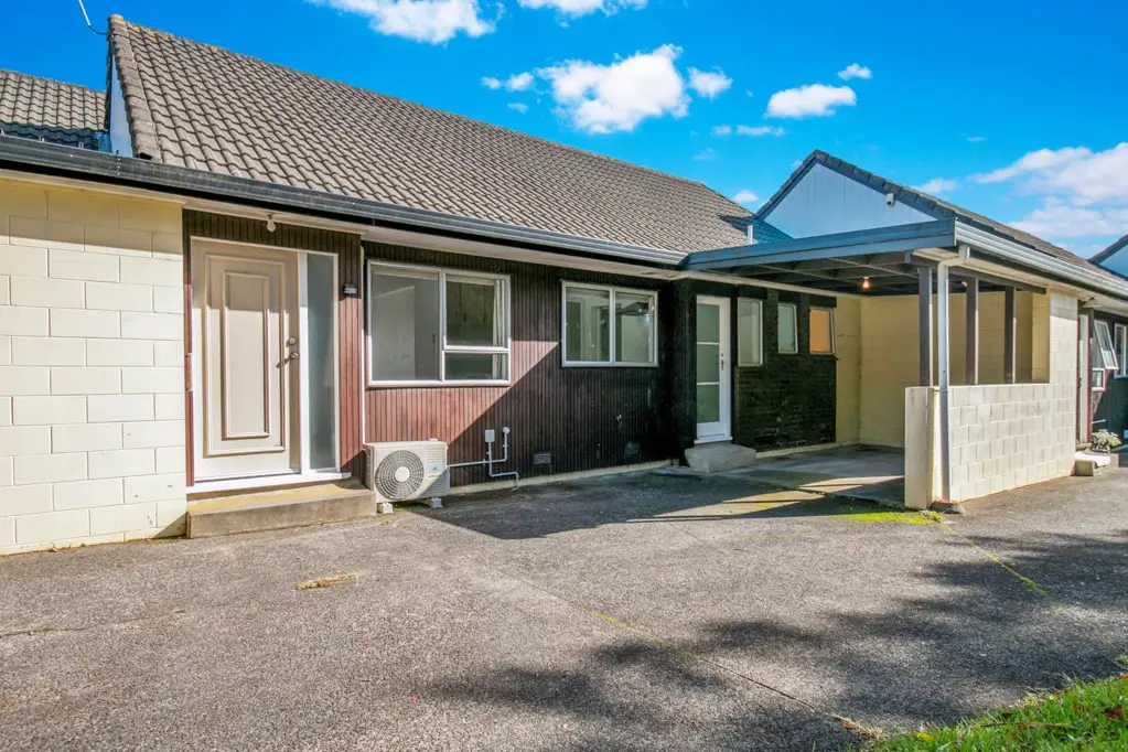 Glen Eden 2部屋 Must Go – Vendor Overseas and Ready to Let go!