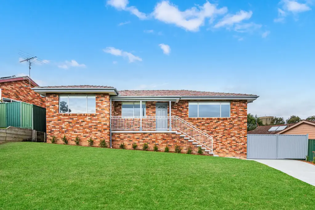 Cranebrook 3 Bedroom High side with mountain views