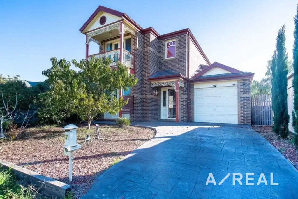 Great family home in Point Cook