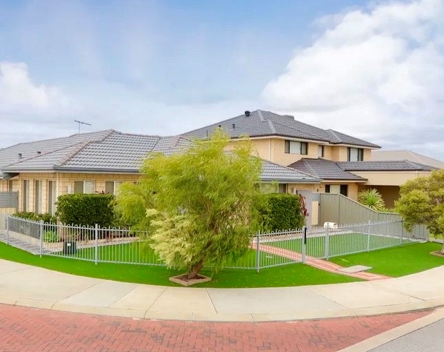 26 MIDDLE PWY, CANNING VALE WA 6155, 0 Bedrooms, 0 Bathrooms, House