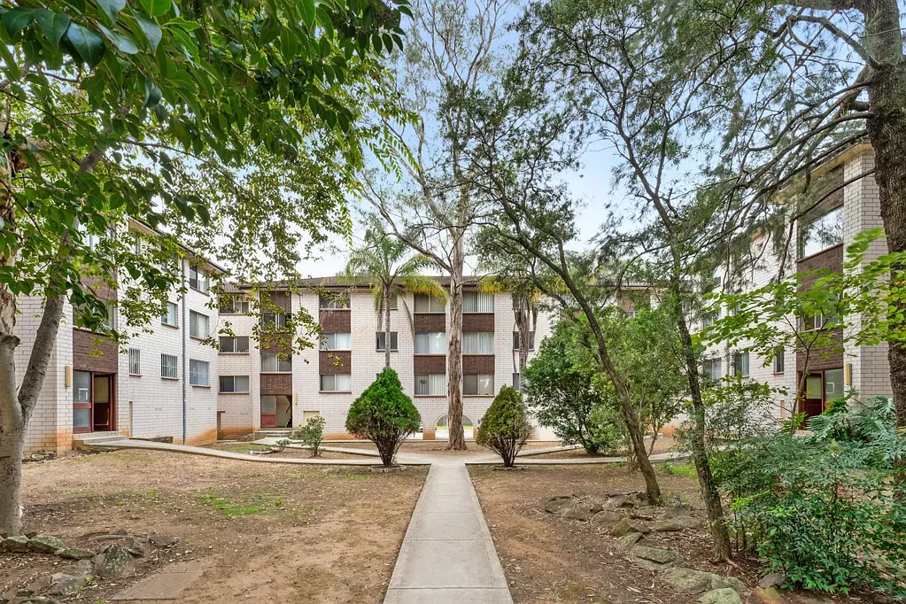 Well kept easycare apartment in central address