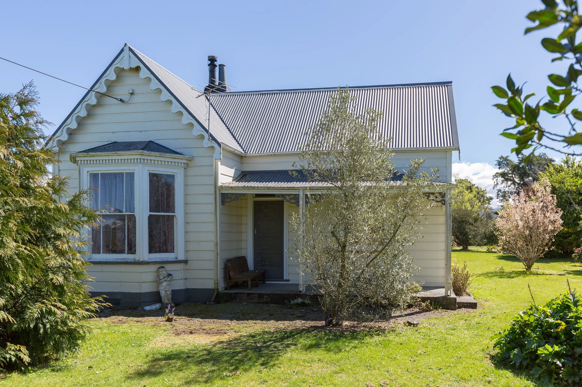 Carterton 3房  Character, privacy and potential