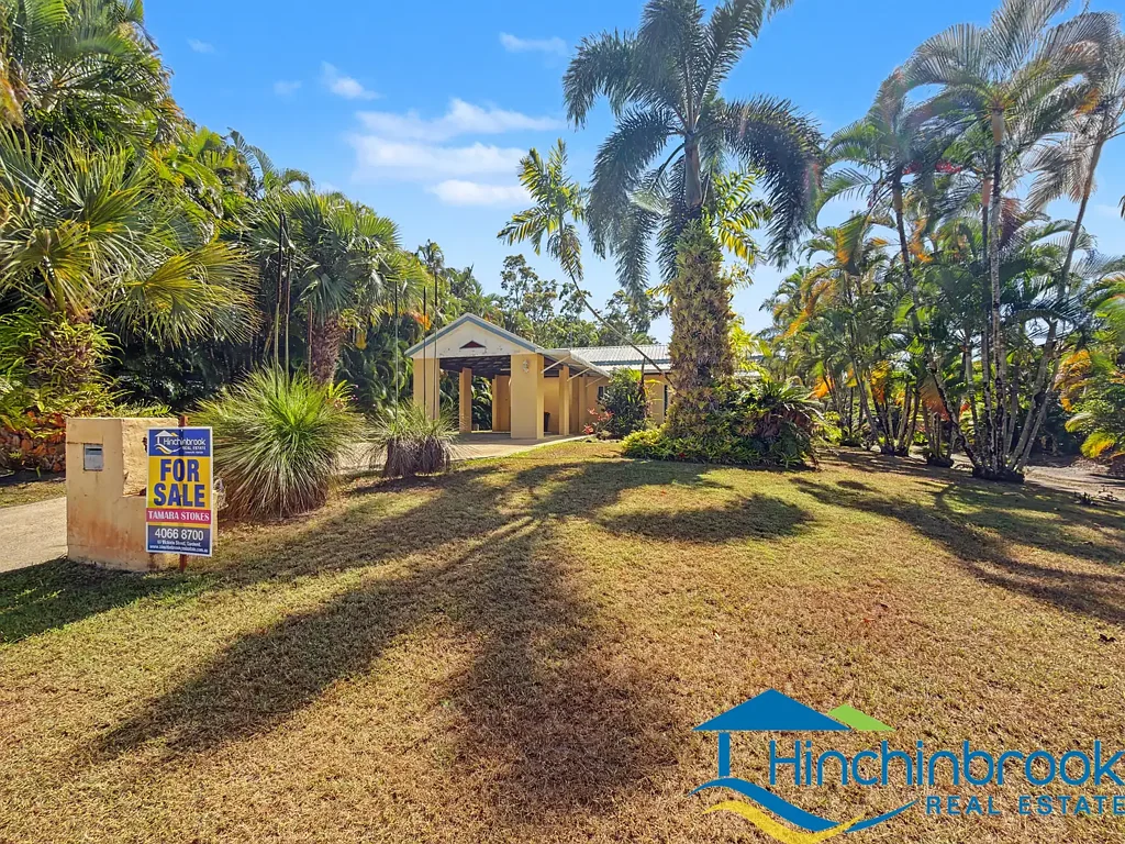 Cardwell 3कमरा Solid Lowset Home with Plenty of Potential