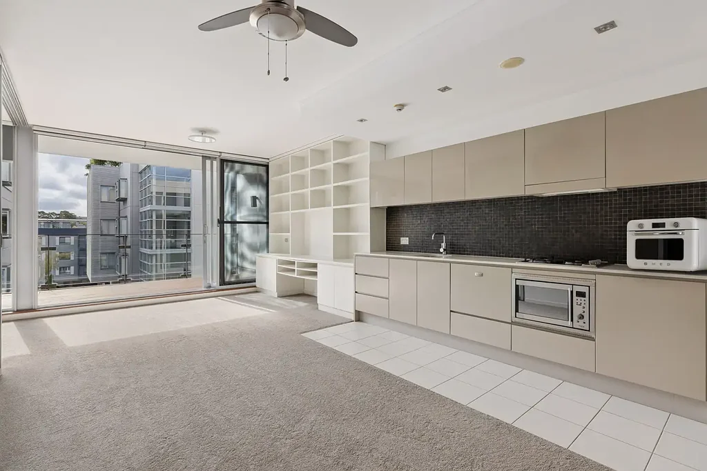 Architect-designed home / acclaimed award-winning setting