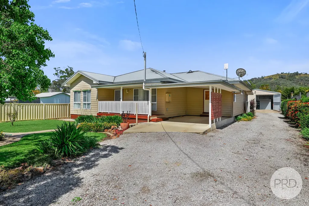 11 Duncan Street, Woolomin, NSW 2340