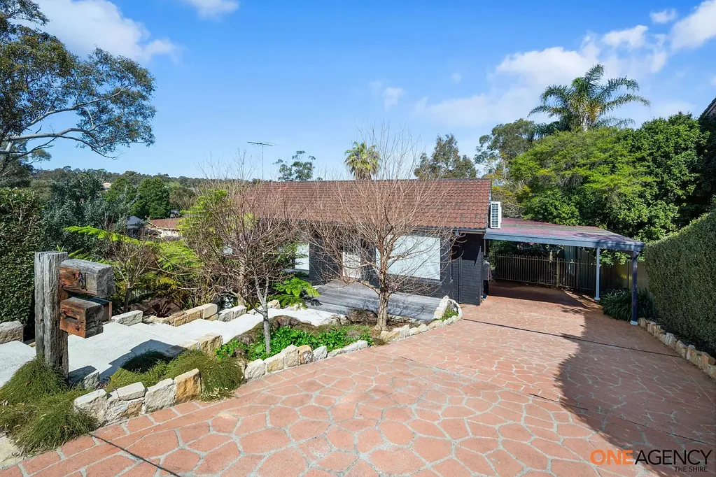 81 Barnes Crescent, Menai, NSW 2234