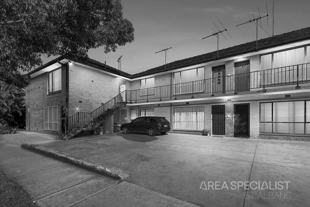 Albion 2침실 UNDER CONTRACT!