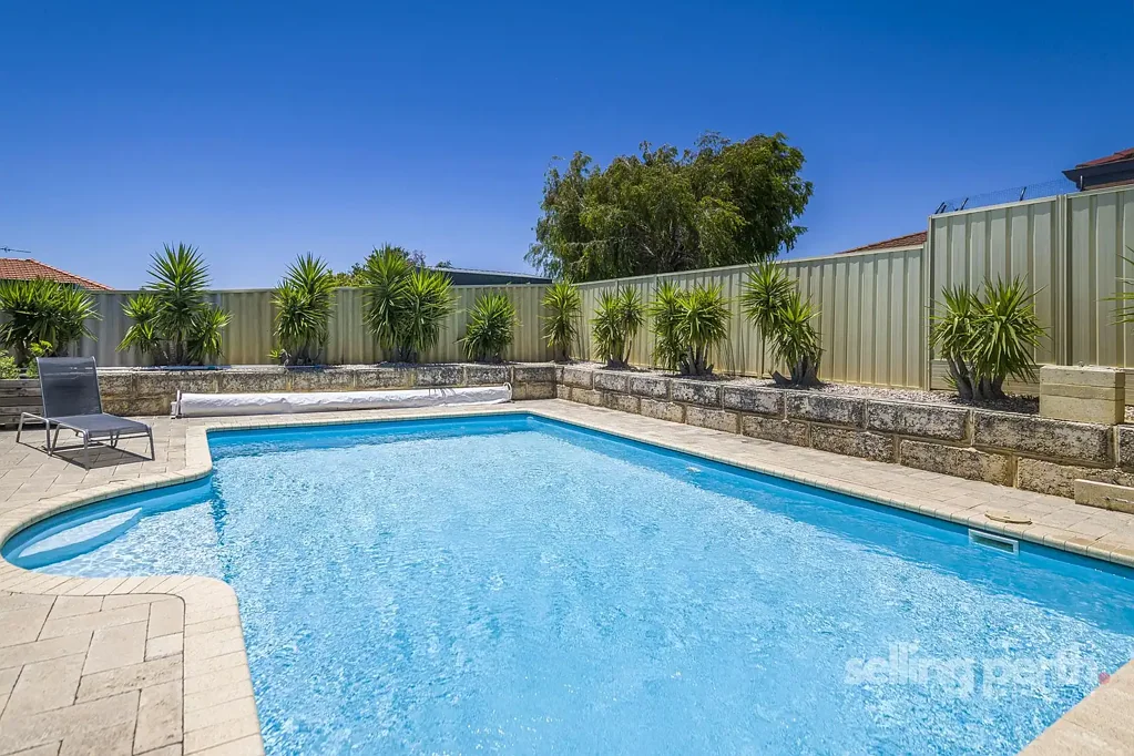 204 Currie Street, Warnbro, WA 6169