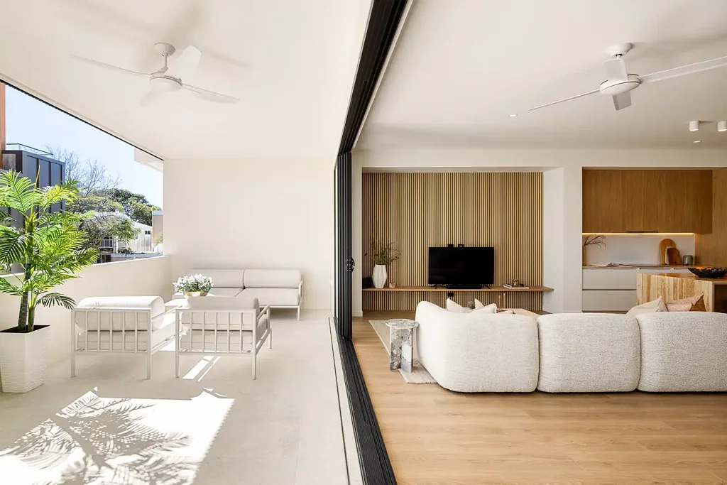 Mermaid Waters 5 Slaapkamer The Last One - Jayson Pate Design, North-Facing, 700m to the Sand