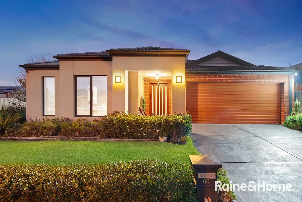 65 Nelson Street, Cranbourne East, VIC 3977