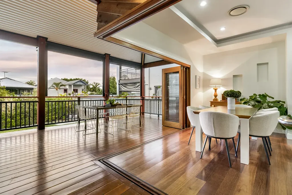 Kedron 5Zimmer Fully Renovated Queenslander on 607m2 with pool