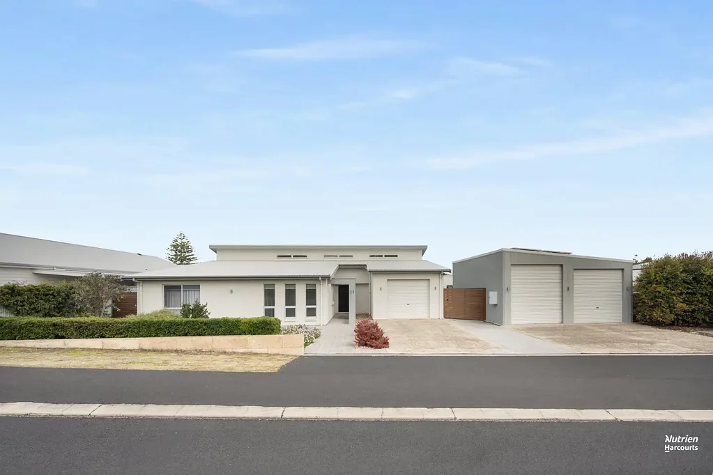 Kingston Se 4Zimmer Contemporary Design with Exceptional Entertaining and Shedding