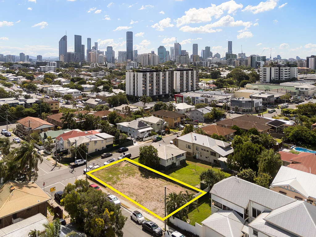East Brisbane 1房  Rare Vacant Land, Multiple Options