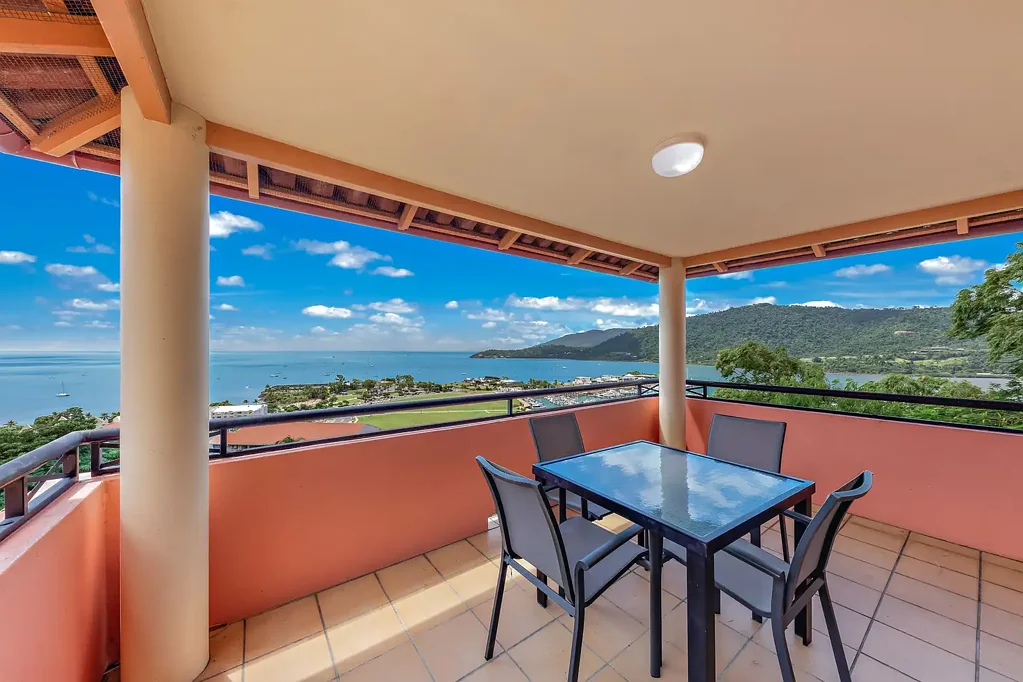 Airlie Beach 2غرفة نوم Martinique Apartment Now For Sale