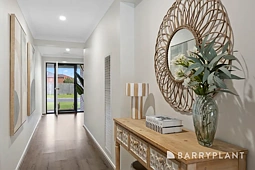 4 Baker Street, Lang Lang