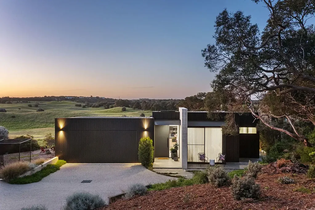10 Woodland Way, Fingal, VIC 3939