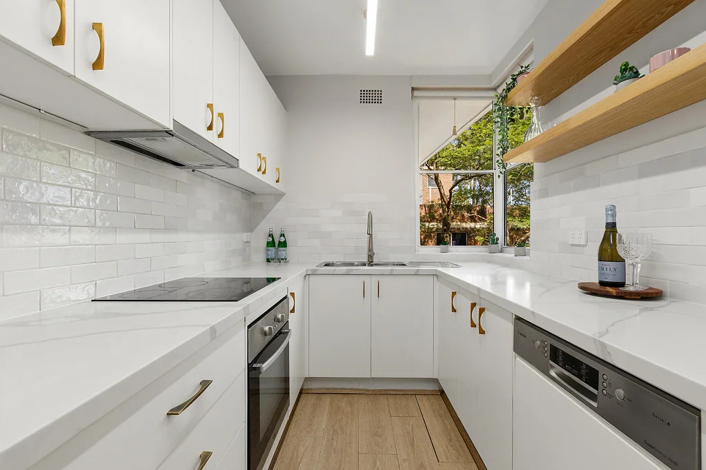 Greenwich 3બેડરૂમ Renovated, oversized & ready to enjoy