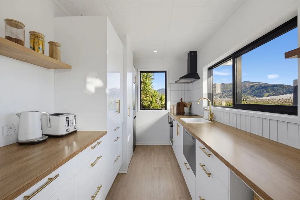 Motueka 2房  Country Charm Meets Modern Living!