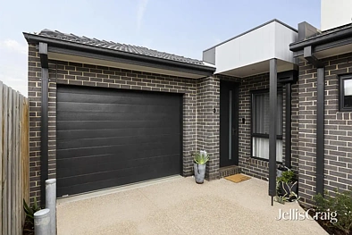 Altona 2房 Altona 黄金地段的时尚低维护生活 Stylish, Low-Maintenance Living in a Prime Altona Pocket