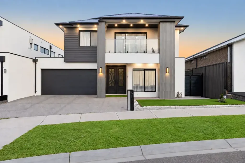 Craigieburn 5कमरा SOPHISTICATED DOUBLE-STOREY LIVING IN A PRIME CRAIGIEBURN LOCATION