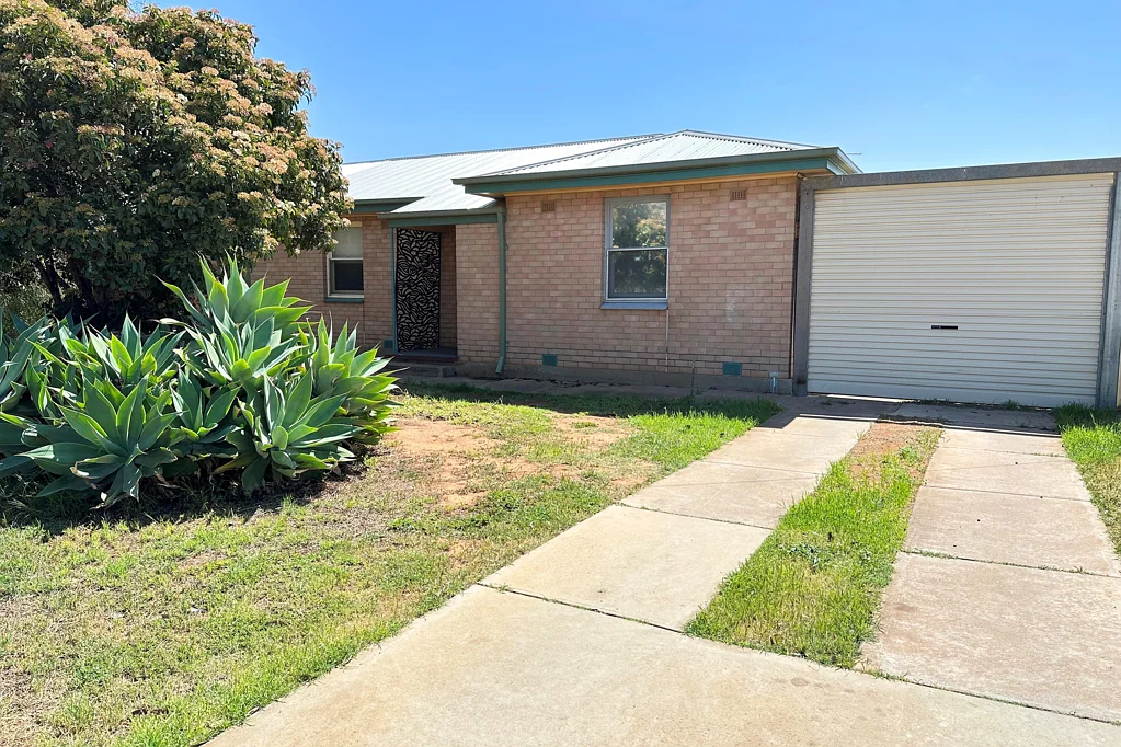 26 Albert Street, Whyalla Stuart, SA 5608
