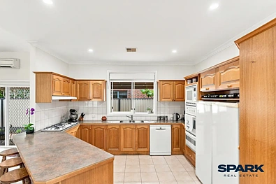 79 Marlborough Street, Fawkner, VIC 3060, 4 slaapkamers, 2 badkamers, House