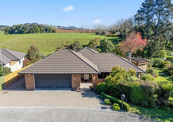 34 Glenbogle Drive, Buckland, Franklin