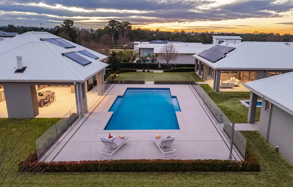 52 Twin Creeks Drive, Luddenham, NSW 2745