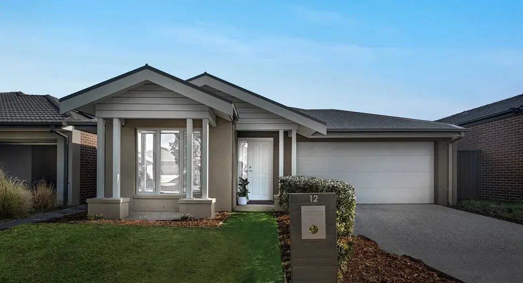 Modern Family Home in Convenient Location