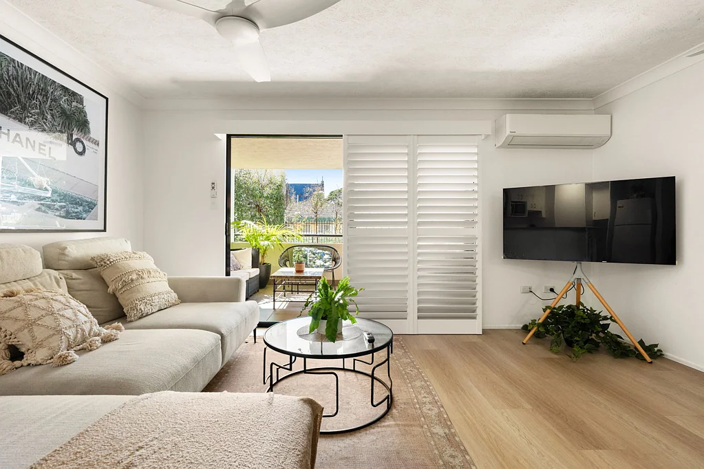 Fortitude Valley 2房 底层生活，尽享时尚便利 Ground Floor Living with a Lifestyle Edge