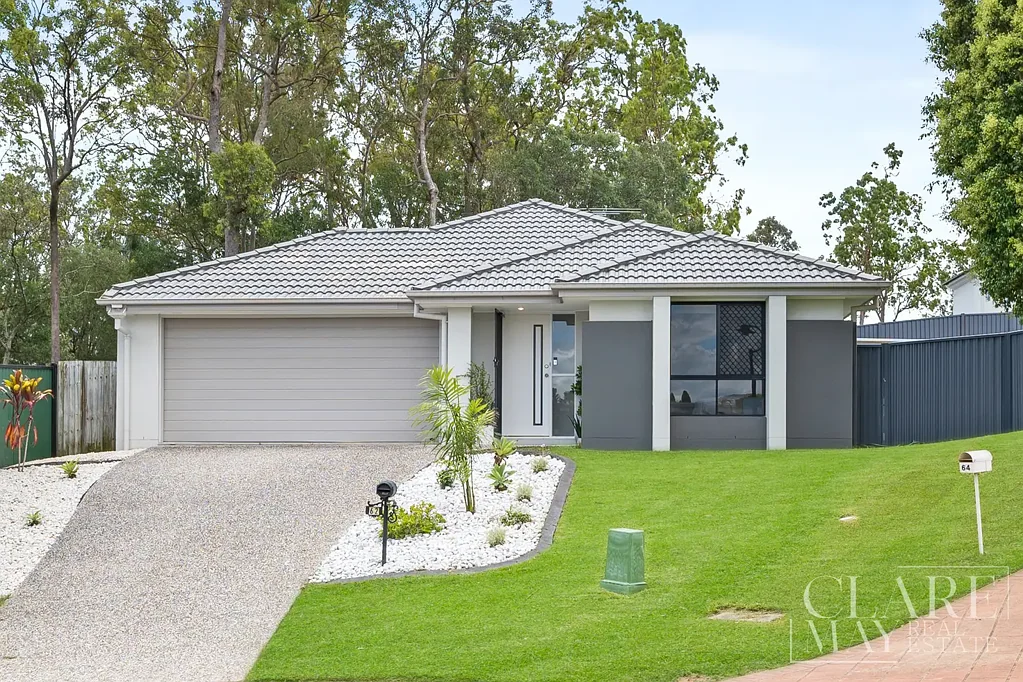 Springfield 4房 主卧带独立卫浴空调 三个舒适卧室 开放式明亮起居区 现代厨房双车位 太阳能低能耗 靠近公园学校 Elevated Family Home