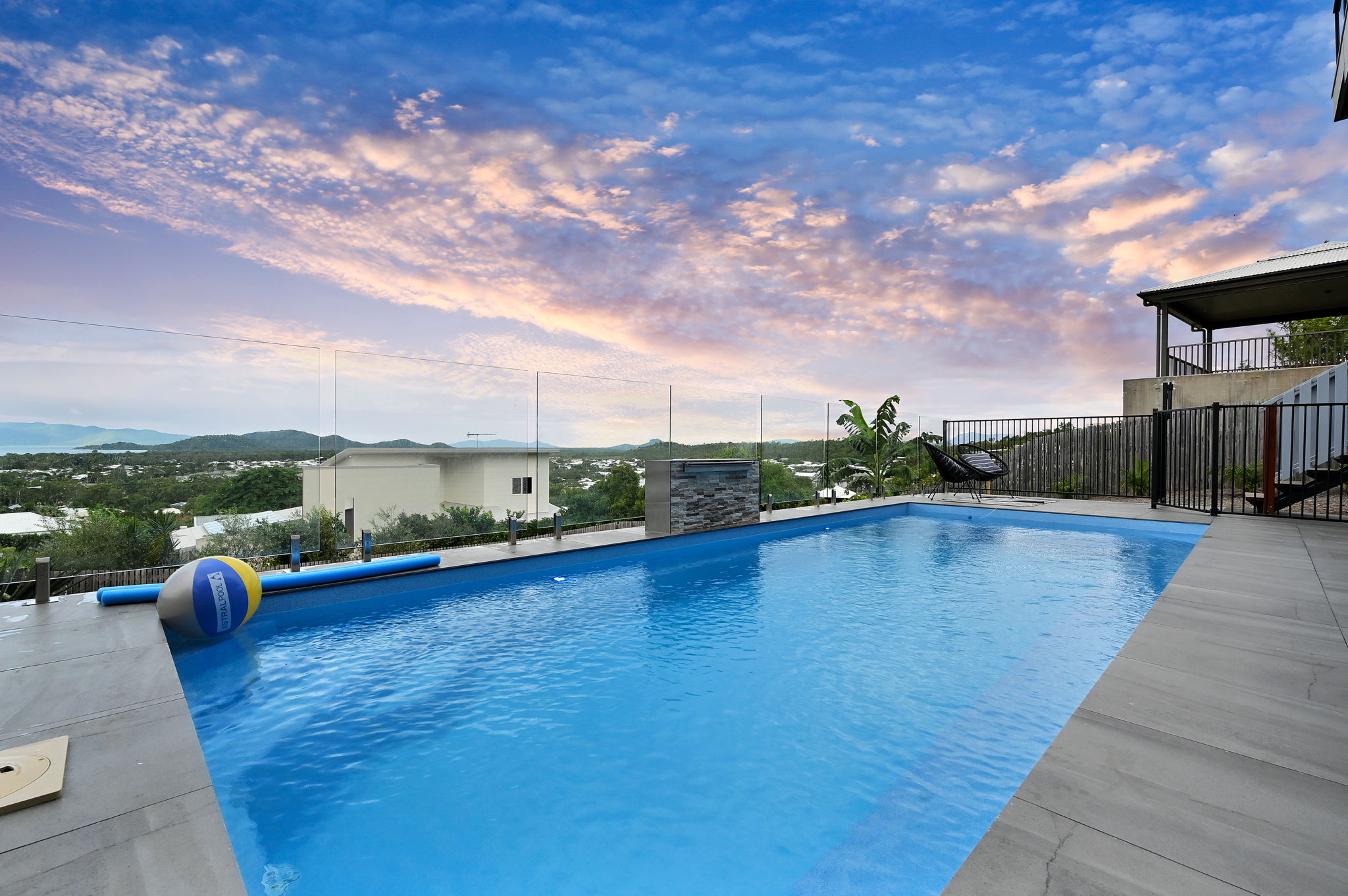 6 BRAY CT, BUSHLAND BEACH QLD 4818, 0房, 0浴, House