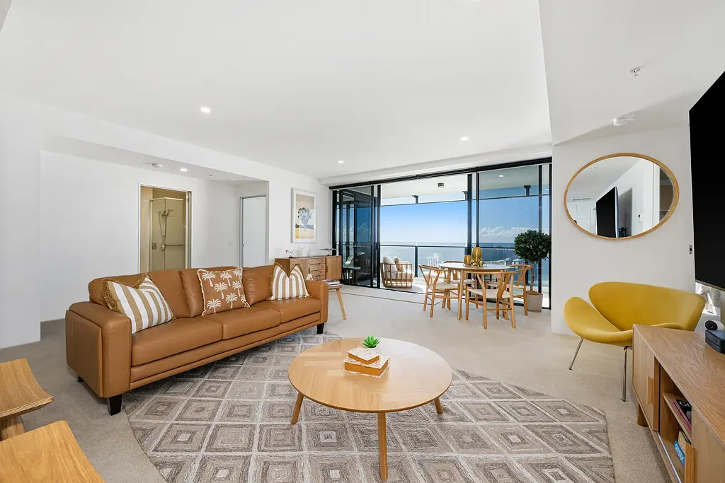Surfers Paradise 3房  Exceptional High-Floor 3-Bedroom Apartment with Panoramic Ocean and City Views