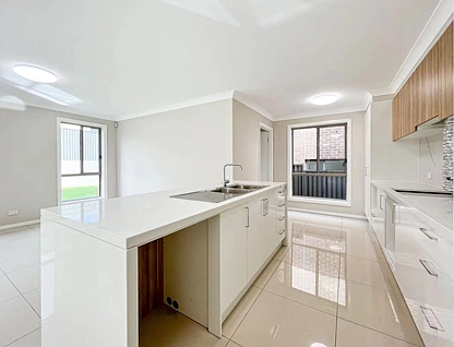 18 Allowrie Street, Rouse Hill, The Hills, 4 chambres, 2 salles de bain, House