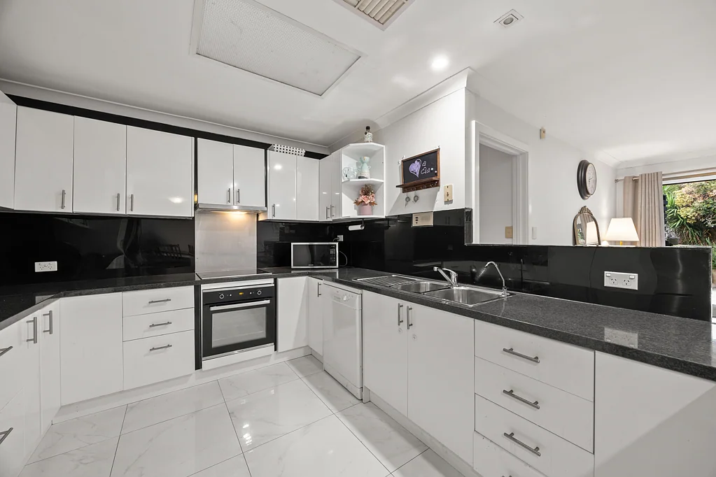 24A Frawley Gardens, Murdoch, WA 6150