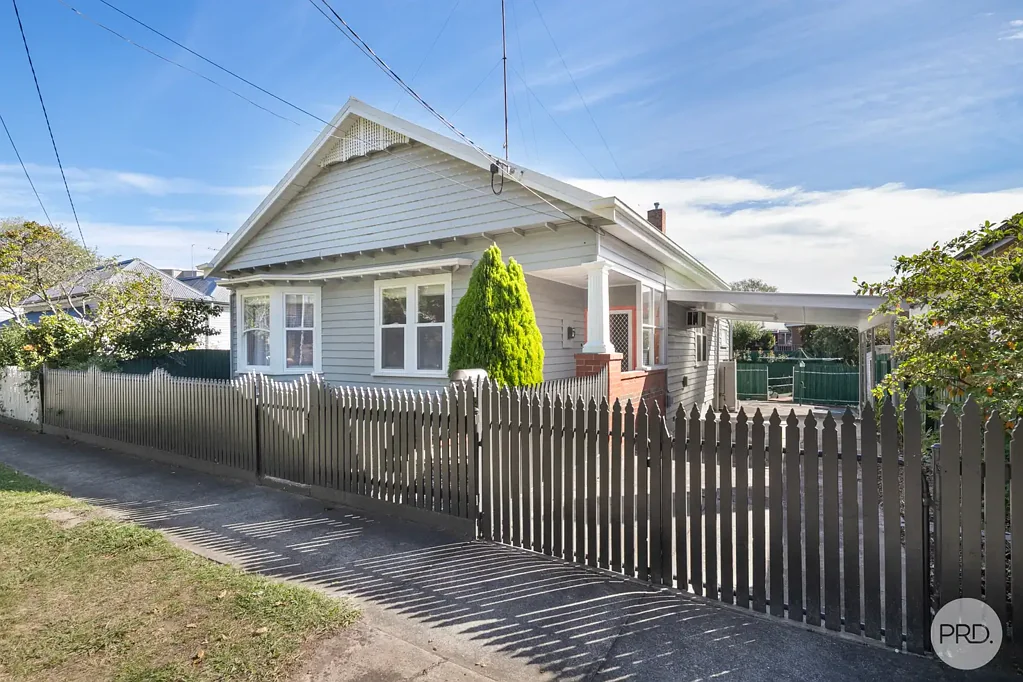 107 Clyde Street, Soldiers Hill, VIC 3350
