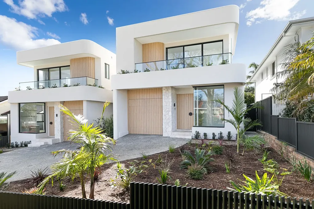 Caringbah South 4 Bedroom Premium Finishes | Prime Location