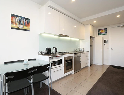 815/38 Mt Alexander Road, Travancore, North West Melbourne, 2 침실, 1 욕실, Apartment