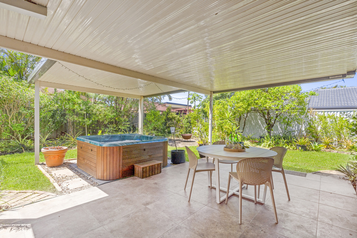 179 CHRISTINE AV, BURLEIGH WATERS QLD 4220, 0 ห้องนอน, 0 ห้องน้ำ, House