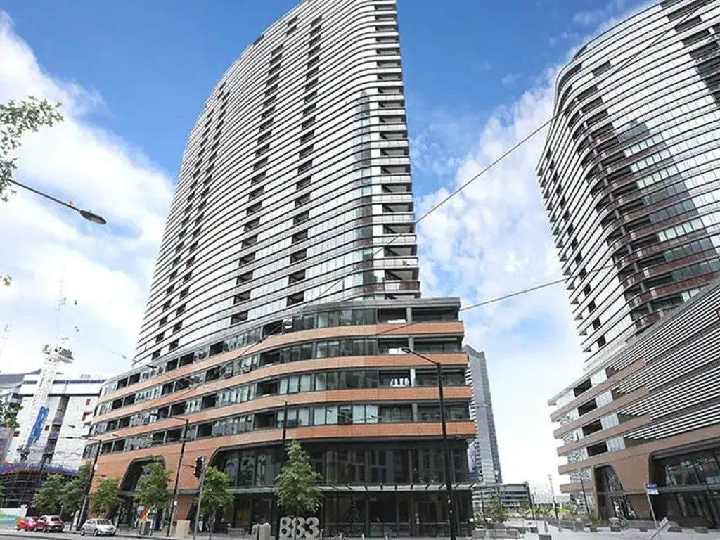 Charming 1-Bedroom Apartment with Stunning River Views