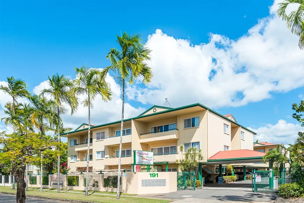2 Bedroom Apartment, No Lease, city fringe