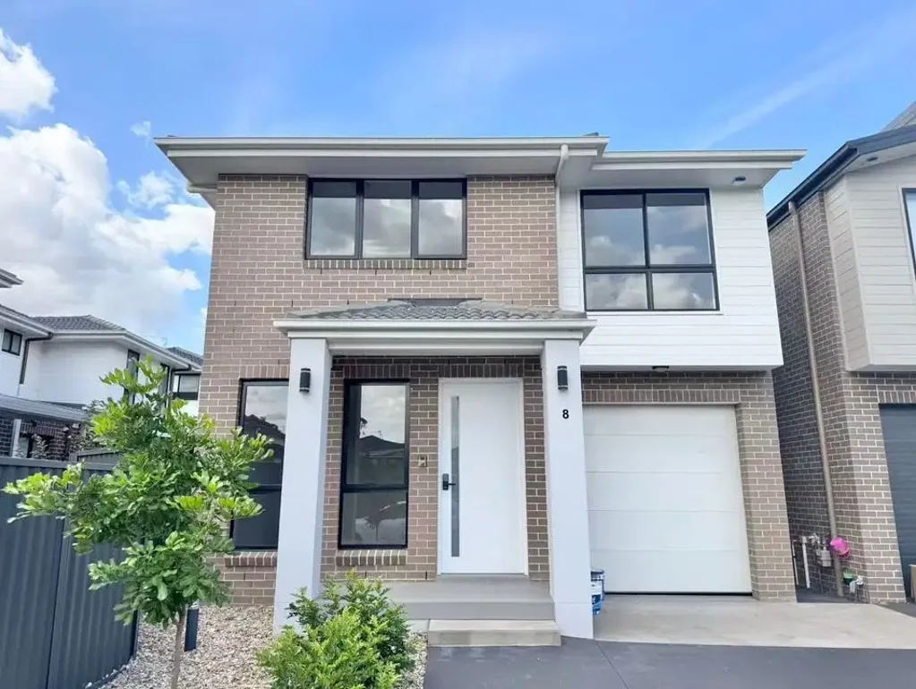 8 Ezra Glade, Riverstone, NSW 2765
